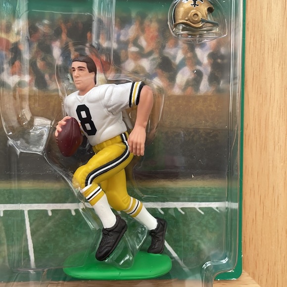 Starting Lineup NFL Football Classic Doubles Peyton Manning and Archie Manning - Picture 5 of 8